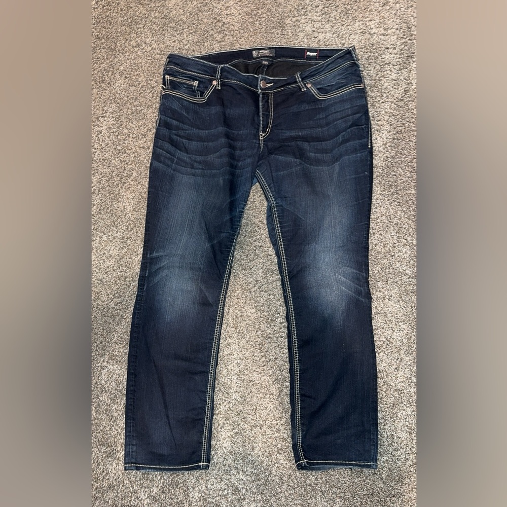 Women’s silver jeans size 22 x 31 length